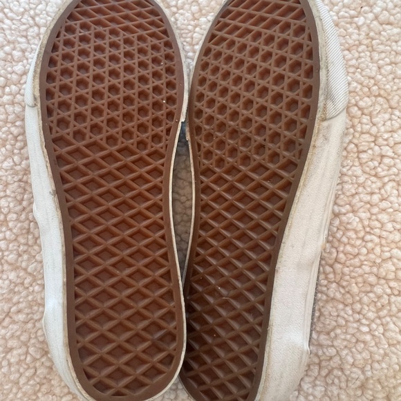 Like new VANS Slip on silver metalic casual shoes. - Picture 4 of 4